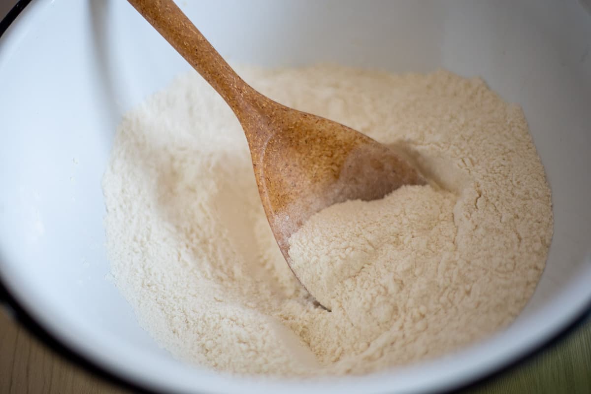 dry ingredients for blueberry muffins