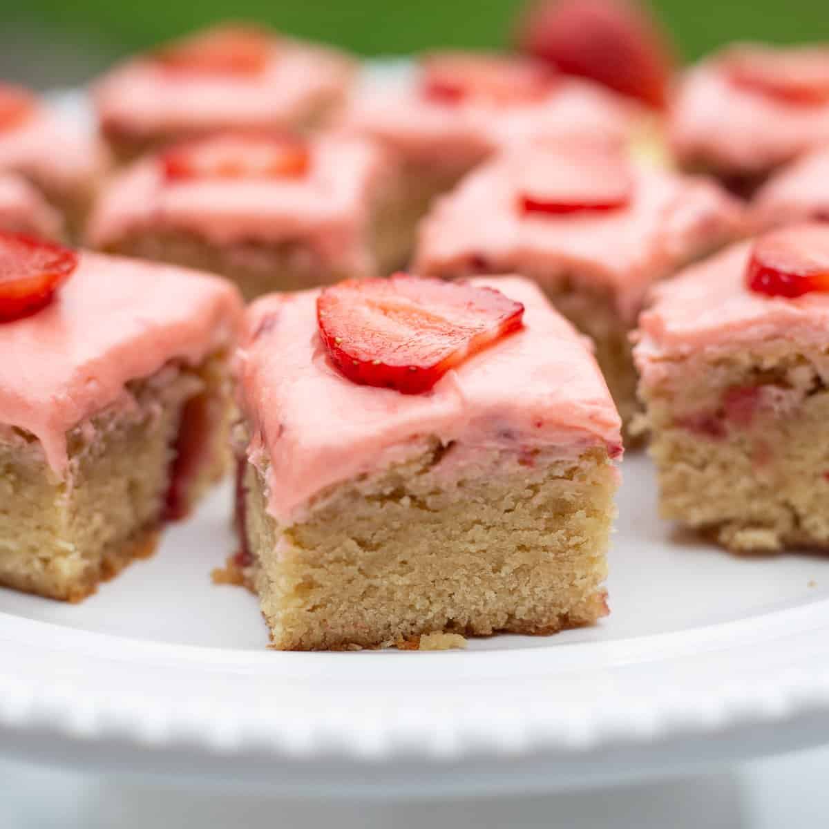 Strawberry Lemon Blondies She's Not Cookin'