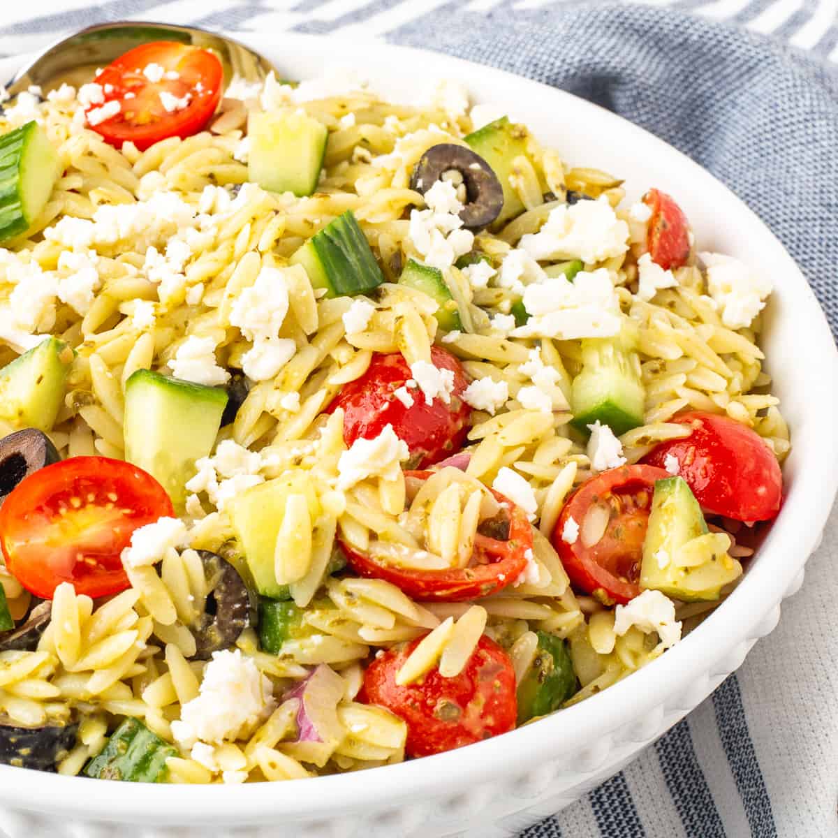 mediterranean-orzo-pesto-salad-she-s-not-cookin