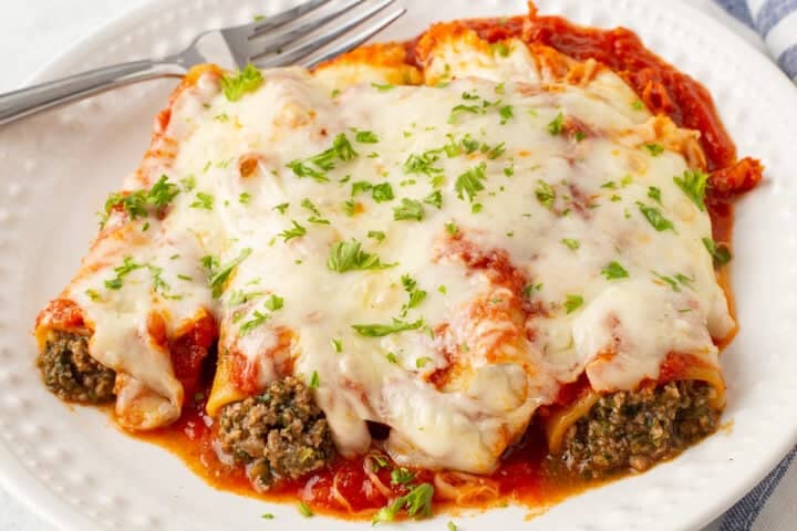 Easy & Delicious Baked Beef Cannelloni Recipe with Spinach | She's Not
