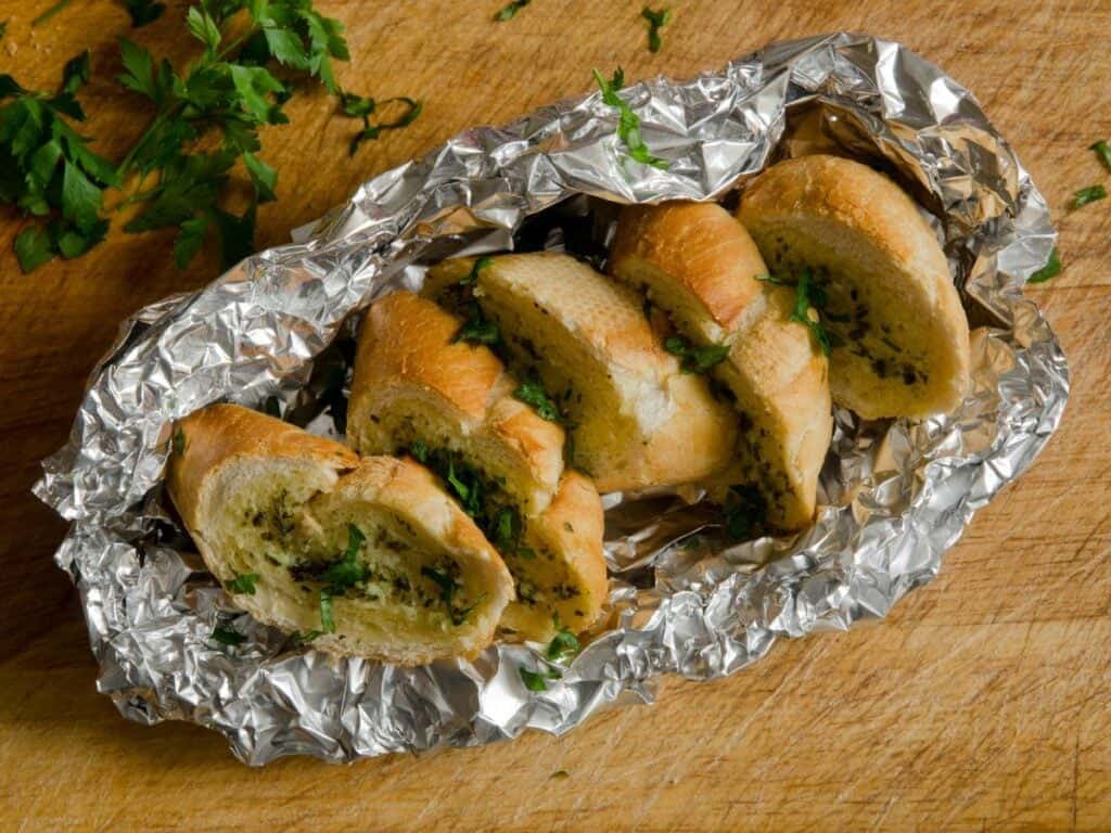 How to Reheat Garlic Bread in the Best 6 Tasty Ways She's Not Cookin'