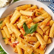 One Pan Baked Feta Pasta with Cherry Tomatoes Recipe