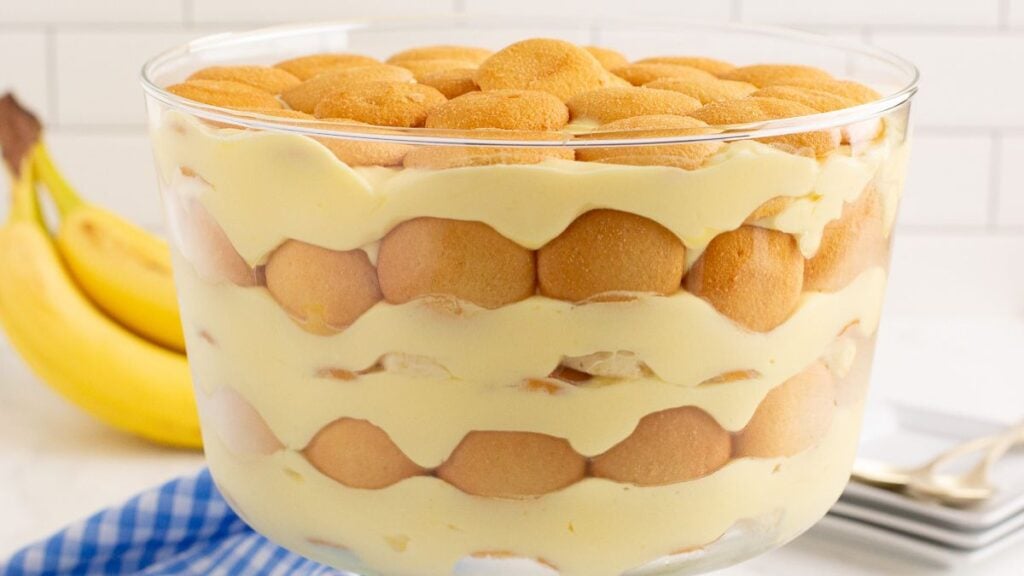 Banana pudding in a glass bowl.