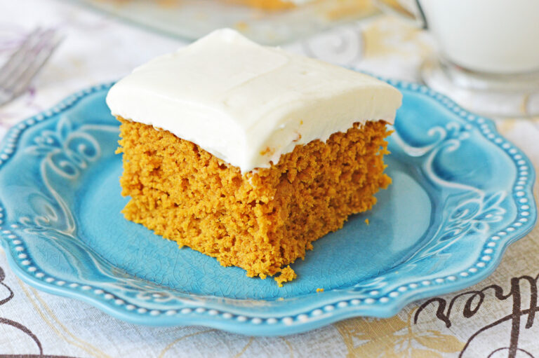 Easy Pumpkin Spice Cake She s Not Cookin