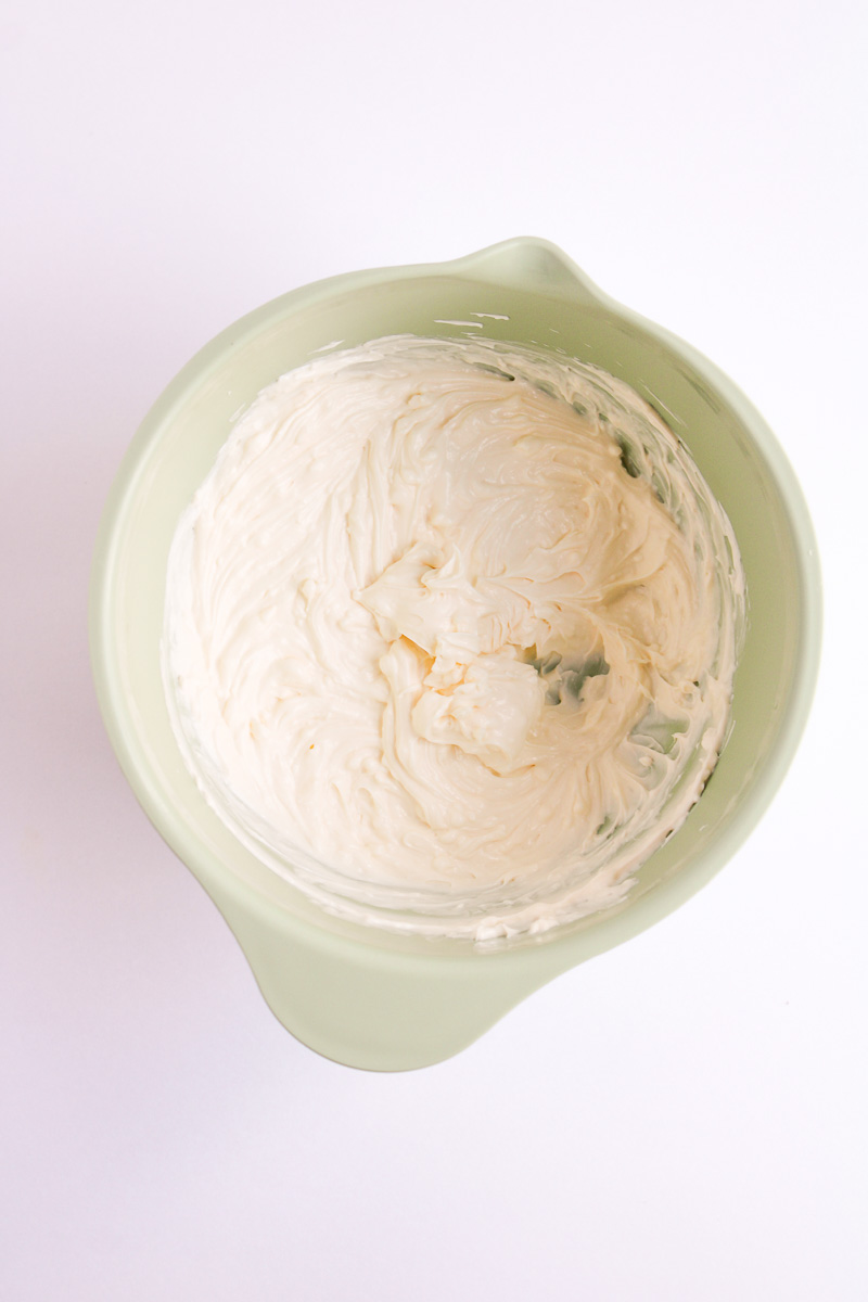 Mayonnaise & sour cream in small mixing bowl.