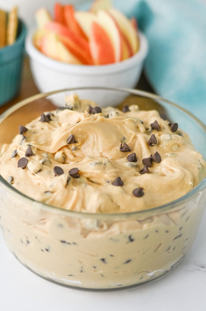 Buckeye dessert dip i glass bowl.
