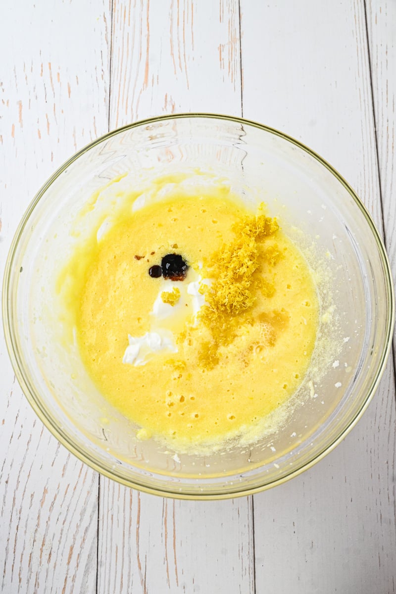 Glaze mixture in mixing bowl.