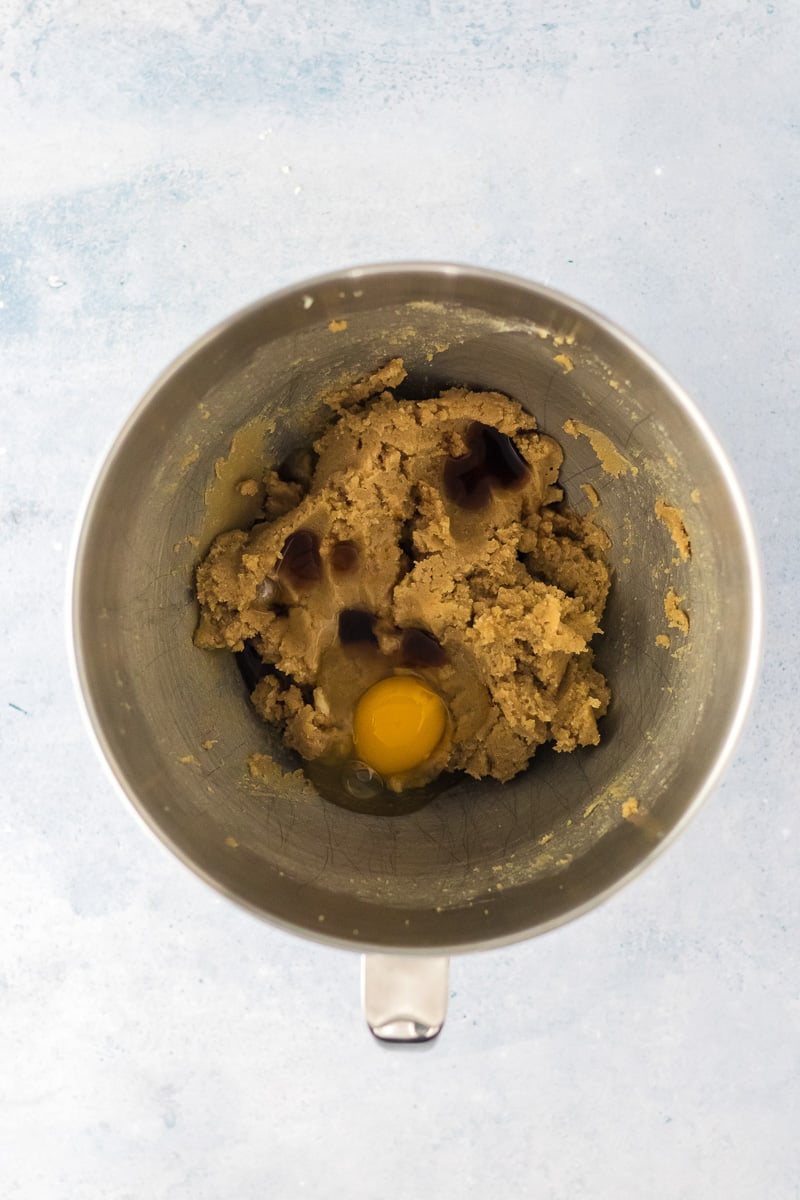 Butter, sugar egg and vanilla in mixing bowl.