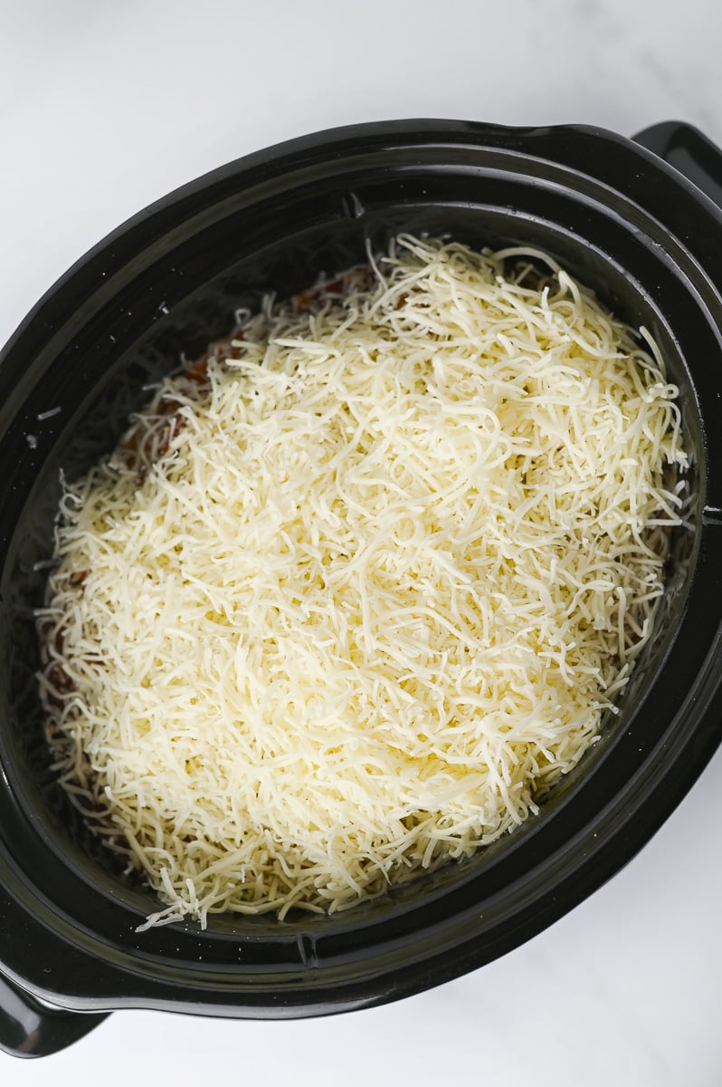 Mozzarella cheese is added during the final hour of cooking.