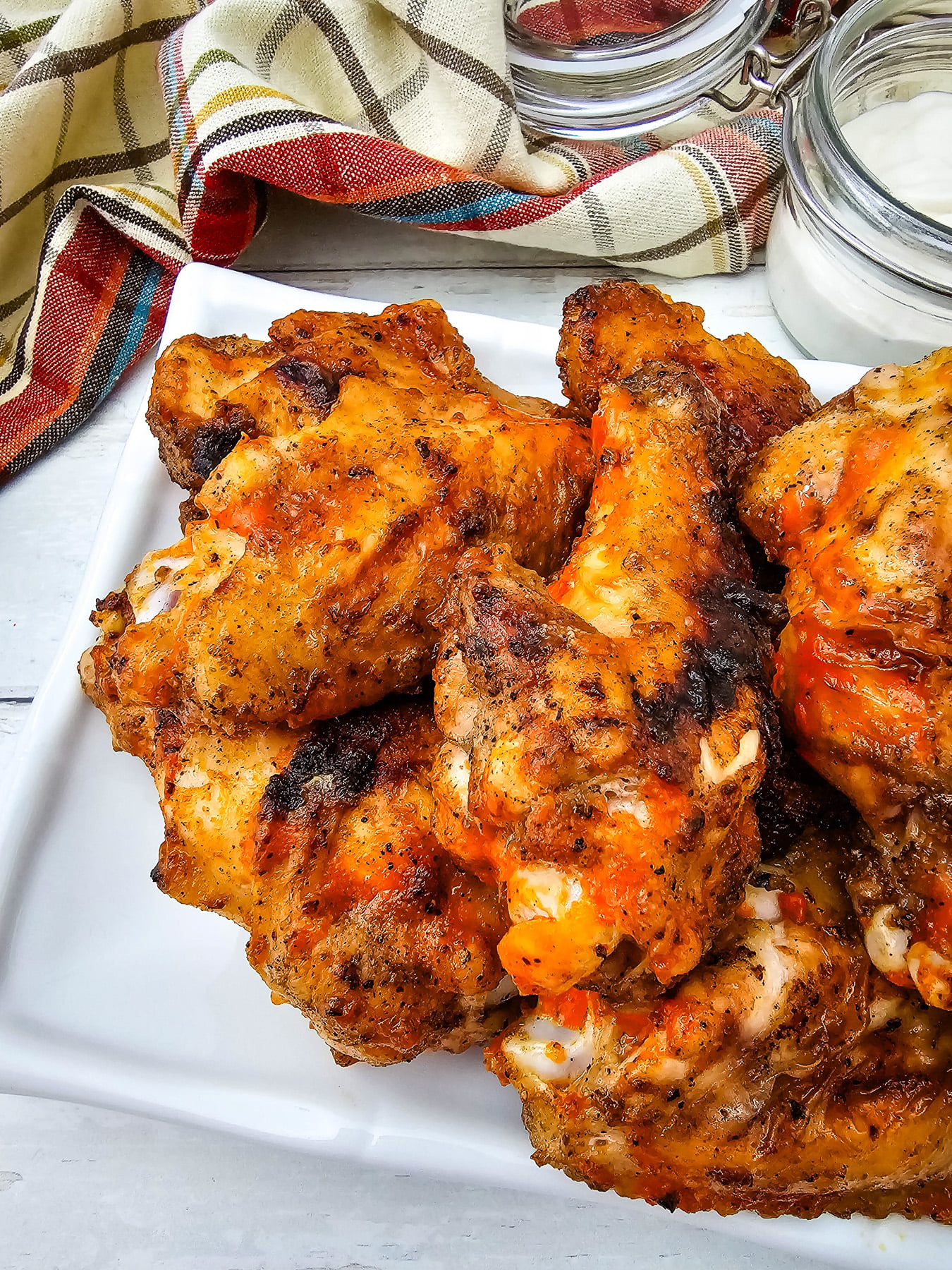 Final hero grilled chicken wings.