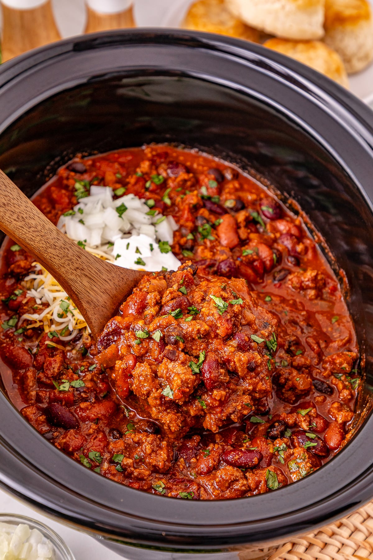 Crockpot chili with beans in slow cooker.